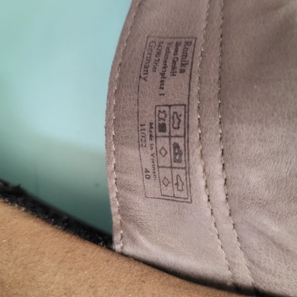 Romika Women's Sparkling Black and Tan Sandals - Picture 6 of 6